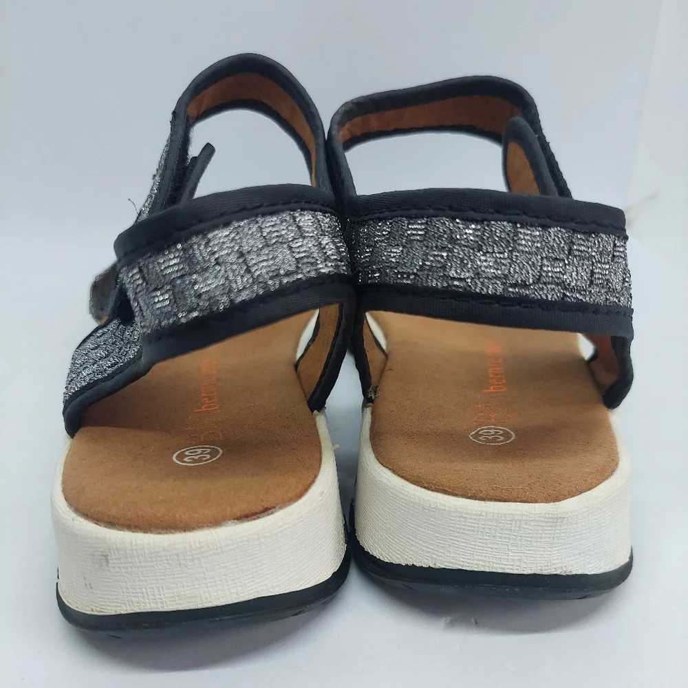 Bernie Mev New York Tara Bay Pewter Gray Stretchy Sandals Womens Size 39 US 8